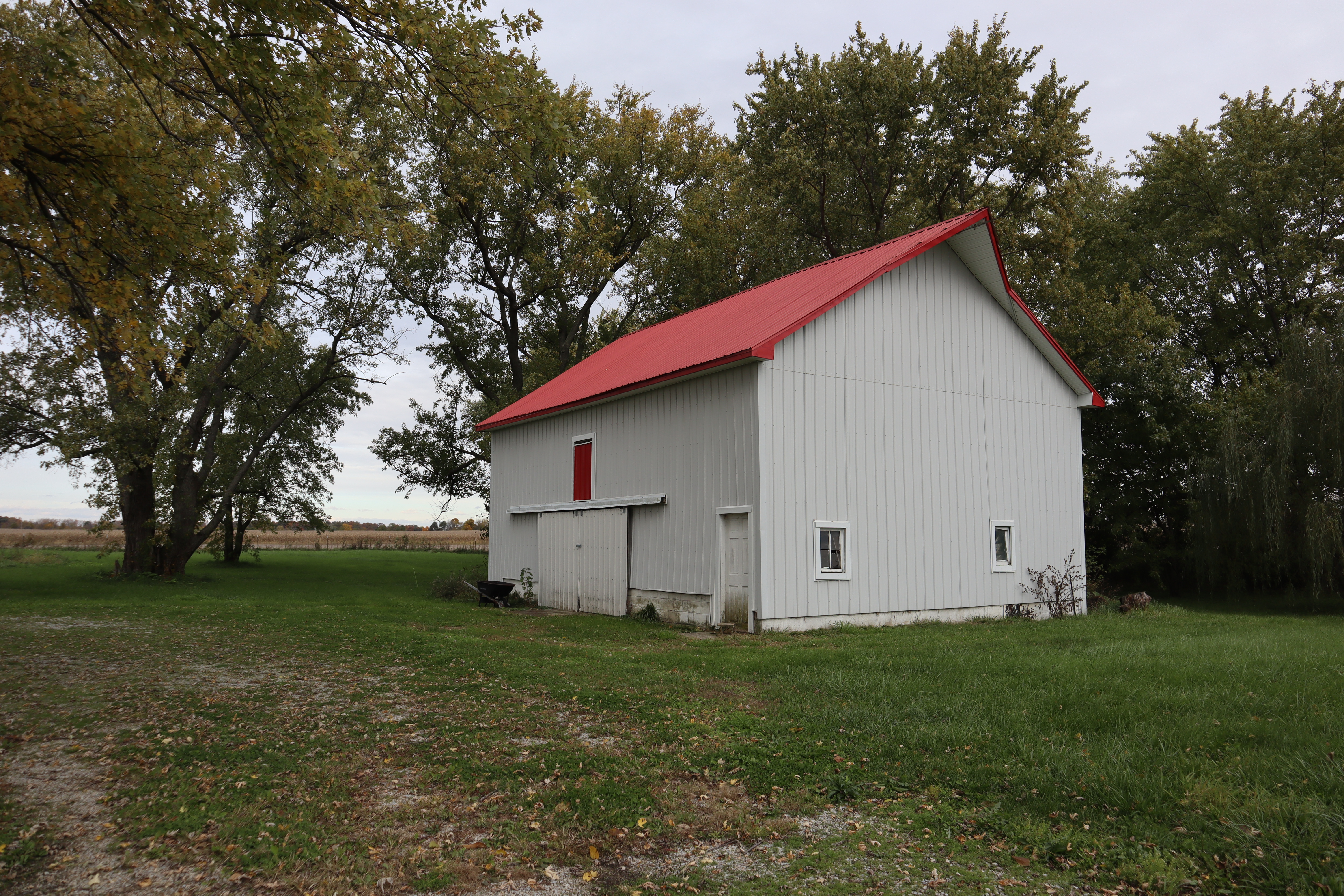 barn